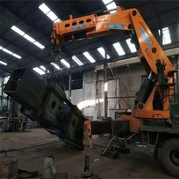 七坊镇200吨折臂吊出租